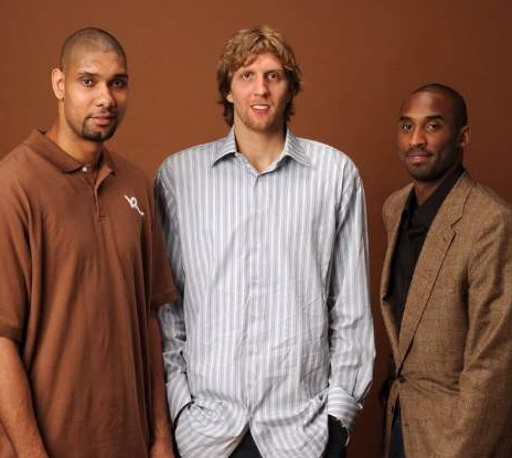 记者：拜仁和于帕进行深入谈判，他们预计球员最终会完成续约（记者：拜仁与于帕续约谈判深入，预计最终达成一致）