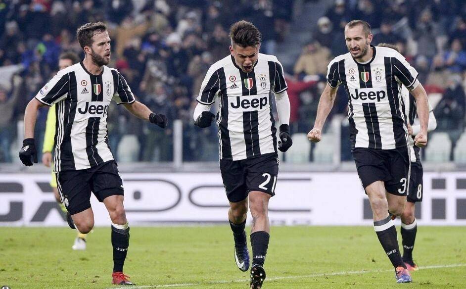 安全至上！NBA杯赛湖人弃用争议地板，恢复主场常规场地（安全优先：湖人于NBA杯赛停用争议球场地板，改回主场常规配置）