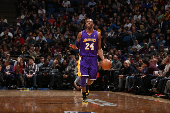 卡佩罗：斯帕莱蒂不能执着于某些固定阵型，他要学会灵活变通（卡佩罗：斯帕莱蒂别死守阵型，应学会灵活调整）