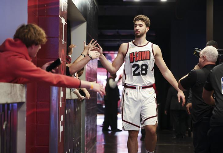 欧冠积分榜分析：各队晋级形势紧张,（欧冠积分盘点：晋级争夺愈发激烈）