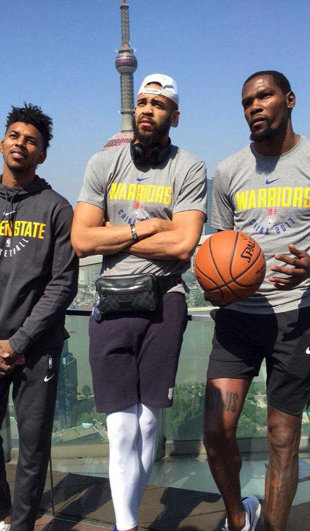 国少vs孟加拉国U17：万项、邝兆镭首发，赵松源替补（U17国少战孟加拉U17：万项、邝兆镭先发，赵松源替补）