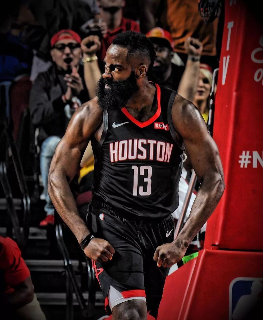 西班牙前国脚：尽管皇马成绩不错，但我看到的是阿隆索的退步（西班牙前国脚：皇马表现不俗，阿隆索却在走下坡路）