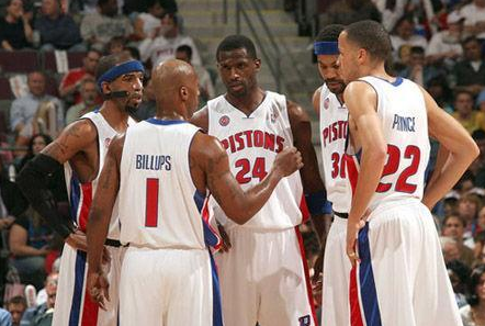 全市场：时隔半年后那不勒斯再次关注加纳乔，愿报价4500万欧（全市场：那不勒斯半年后重启追逐加纳乔，拟开出4500万欧报价）