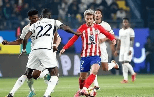 德甲半场：安塞尔米诺建功，多特蒙德暂1-0勒沃库森（德甲半场战报：安塞尔米诺破门，多特蒙德暂以1-0领先勒沃库森）